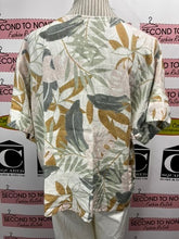 Cargar imagen en el visor de la galería, Charlie B 100% Linen Top (Size L)