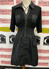 Load image into Gallery viewer, Guess Elastic Waist Dress (Size XL)