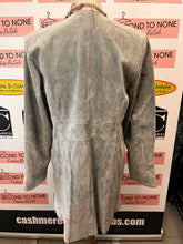 Load image into Gallery viewer, Vintage Guillaume Suede Jacket (Size L)