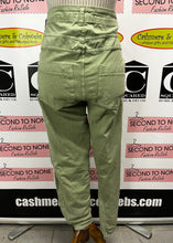 Cargar imagen en el visor de la galería, Made in Italy Khaki Pants (Size L)