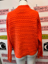 Cargar imagen en el visor de la galería, Orange Mock Neck Cable Knit Sweater (Size L)