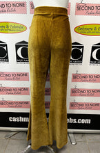 Charger l'image dans la galerie, NWT Aerie Groove On Velour Flare Pants (Size XL-Regular)