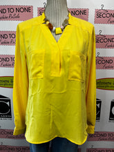 Charger l'image dans la galerie, Nine West Solid Yellow Blouse (Size M)