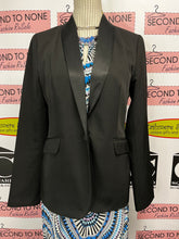 Cargar imagen en el visor de la galería, Black Collection Satin Trim Blazer (Size M)