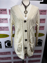 Cargar imagen en el visor de la galería, Fisherman Knit-Style Cardigan (Only Winter White Left!)