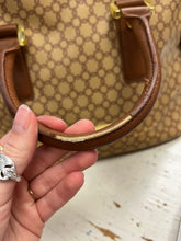 Cargar imagen en el visor de la galería, Ivanka Trump Dome Satchel Purse