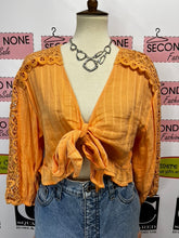 Load image into Gallery viewer, American Eagle Tie Front Top (Size M)