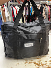 Cargar imagen en el visor de la galería, Joseph Ribkoff Duffel Bag