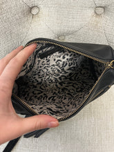 Cargar imagen en el visor de la galería, Jessica Simpson Crossbody Purse