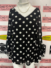 Charger l'image dans la galerie, Frank Lyman B&W Polka Dot Blouse (Size 14)