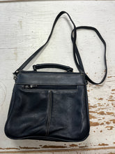 Load image into Gallery viewer, Visione Italy Leather Crossbody