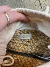 Cargar imagen en el visor de la galería, Zara Mini Sequin Purse