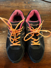 Load image into Gallery viewer, Champion Runners (Size 9)