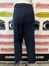 Cargar imagen en el visor de la galería, DKNY Golf Outfit Set (Size L)