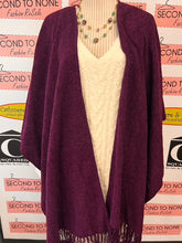 Cargar imagen en el visor de la galería, Plum Purple Poncho/Shawl (One Size)
