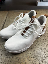 Load image into Gallery viewer, Nautica Fitness & Training Shoes (Size 8)