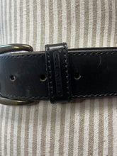 Load image into Gallery viewer, Levi's Genuine Leather Belt (Size 30W)