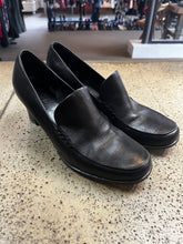 Cargar imagen en el visor de la galería, Franco Sarto Leather Heeled Loafer (Size 7.5)