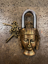 Cargar imagen en el visor de la galería, Brass Buddha Head Lock & Keys
