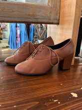 Load image into Gallery viewer, American Apparel High Heel Leather Lace Ups (Size 6)