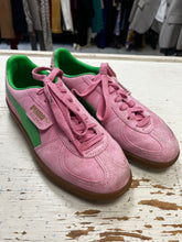 Load image into Gallery viewer, Puma Palermo Special Sneaker (Size 9.5)