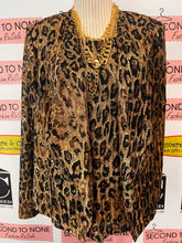 Cargar imagen en el visor de la galería, TanJay Leopard Print 2 Piece Set (Size LP)
