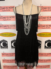 Cargar imagen en el visor de la galería, French Connection Black Flapper Dress (Size 10)