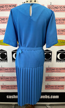 Load image into Gallery viewer, Vintage D’Alliard’s 2 PC Blue Pleated Dress (Size 18)