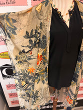 Load image into Gallery viewer, Modena Floral Kimono Cover Up (One Size)