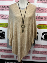 Cargar imagen en el visor de la galería, 100% Cashmere Ponchos (One Size)(Only 1 Left!)