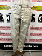Load image into Gallery viewer, Roots Khaki Pants (Size 4)