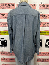 Charger l'image dans la galerie, Silver Jeans Denim Look Top (Size L)