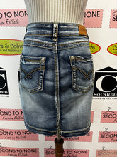 Load image into Gallery viewer, Carreli Denim Skirt (Size 31)
