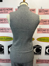 Cargar imagen en el visor de la galería, Ribbed Sleeveless Mock Neck (Only 2 Left!)