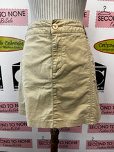 Load image into Gallery viewer, Dockers Khaki Skort (Size 14)