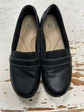 Load image into Gallery viewer, Clarks Leather Loafers (Size 9.5)
