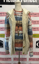 Cargar imagen en el visor de la galería, Grace & Lace Cable Knit Vest (Size L)