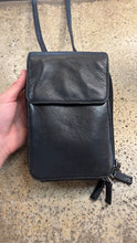 Cargar imagen en el visor de la galería, Rolfs Genuine Leather Crossbody