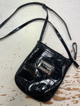 Load image into Gallery viewer, Black Faux Alligator Guess Crossbody