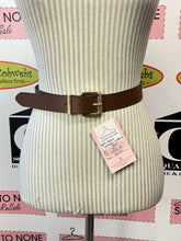 Charger l'image dans la galerie, H&M Brown Genuine Leather Belt (Size M)