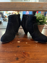 Load image into Gallery viewer, Fringe Ankle Boots (Size 6.5/7)