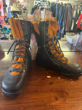 Load image into Gallery viewer, Martino Banff Winter Boots (Size 8)