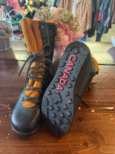 Load image into Gallery viewer, Martino Banff Winter Boots (Size 8)