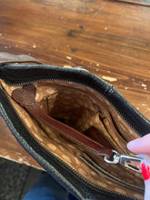 Cargar imagen en el visor de la galería, Brighton London Groove Selena Leather Crossbody