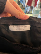 Load image into Gallery viewer, Black Floral Tote Purse