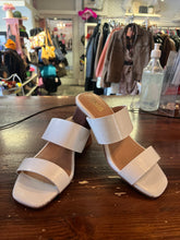 Load image into Gallery viewer, Pennington’s White Heeled Sandals (Size 7)