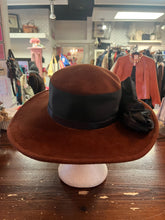 Cargar imagen en el visor de la galería, Brown Velour Wide Brim Hat