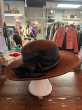 Cargar imagen en el visor de la galería, Brown Velour Wide Brim Hat