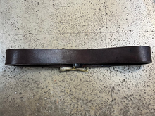 Cargar imagen en el visor de la galería, Vintage Brown Leather Brass Buckle Belt (35” Long)