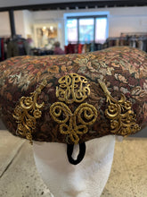 Load image into Gallery viewer, Decorative Medieval Tudor Cap